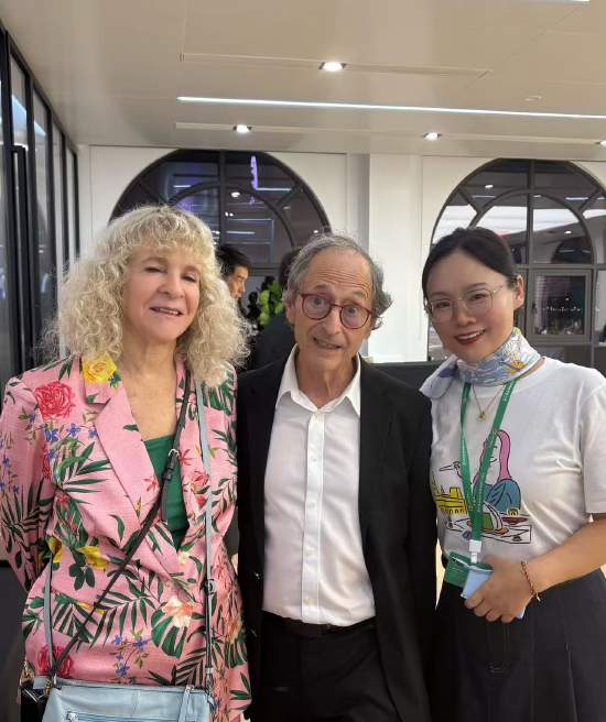 诺贝尔奖得主：AI 会推动人类学习的「第二次启蒙」