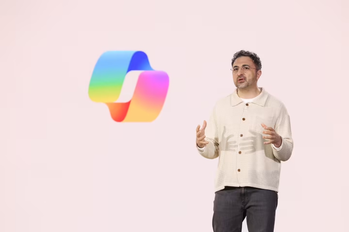 d310b16aj00t868pi007dd000v900kup 微软 AI 部门 CEO 苏莱曼警告:缺乏监管的 AI 或在数年内脱离人类掌控