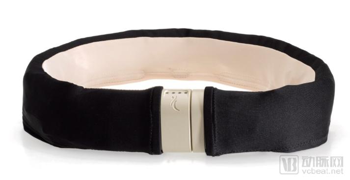 老人可穿戴设备不再“鸡肋”:功能性防护结合情景化数据收集成新趋势 老人可穿戴设备不再“鸡肋”:功能性防护结合情景化数据收集成新趋势